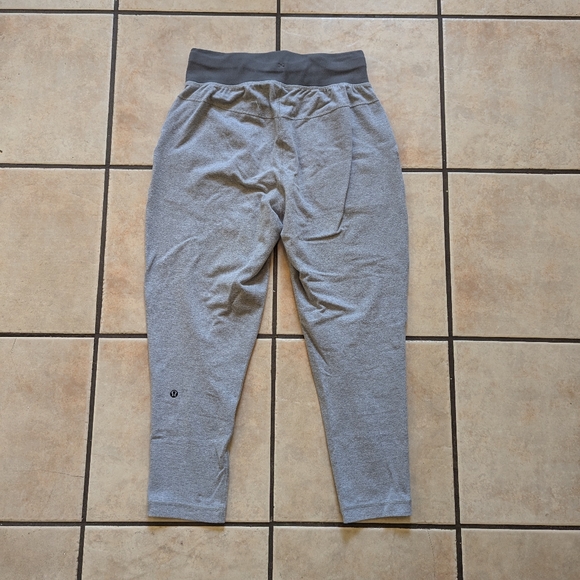 Lululemon Free Fall Crop - Picture 2 of 3